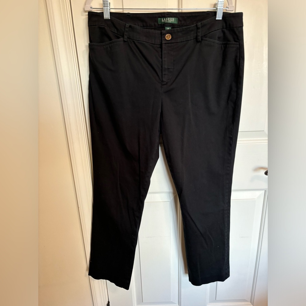 Lauren Ralph Lauren women’s petite black pants Size 14P gold button, back pocket